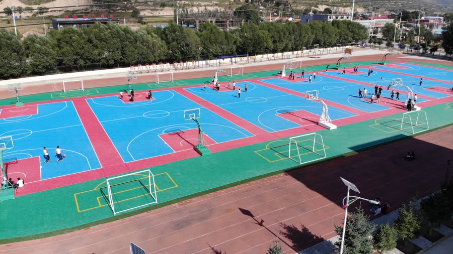 宁夏兴隆中学运动场地整体建设拼装运动地板工程案例