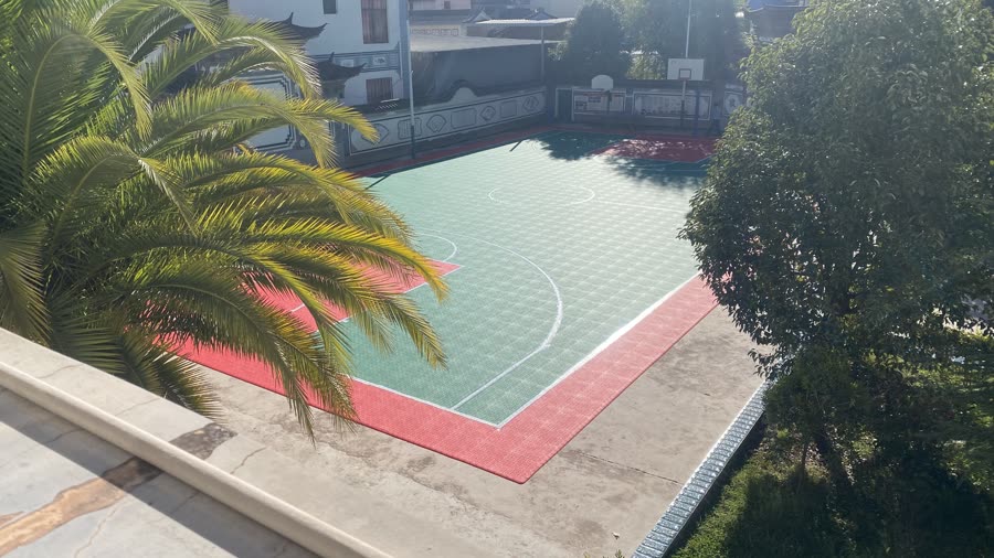云南大理篮球场整体建设改造拼装运动地板工程案例