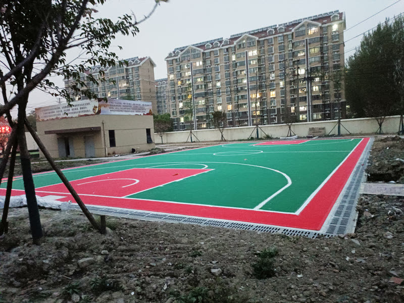 南京第 14 干休所适老化场地项目拼装运动地板工程案例