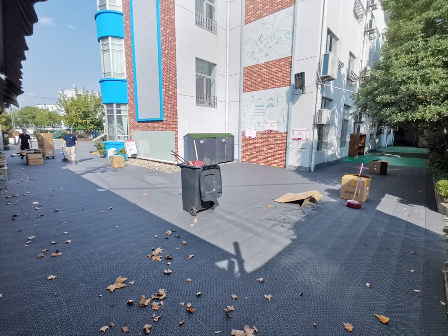 海盐某幼儿园活动场地整体铺装拼装运动地板工程案例