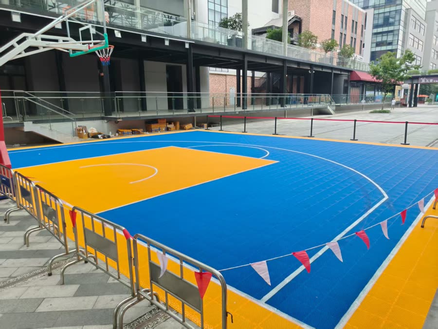 上海篮球半场运动场地整体建设拼装运动地板工程案例