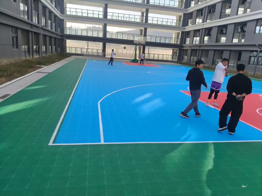 温州科技职业学院运动场地整体建设拼装运动地板工程案例