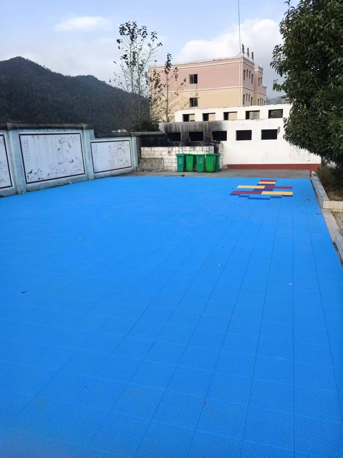 乡村振兴运动场:农村学校篮球场用什么地面最合适? - 贵州毕节农村学校
