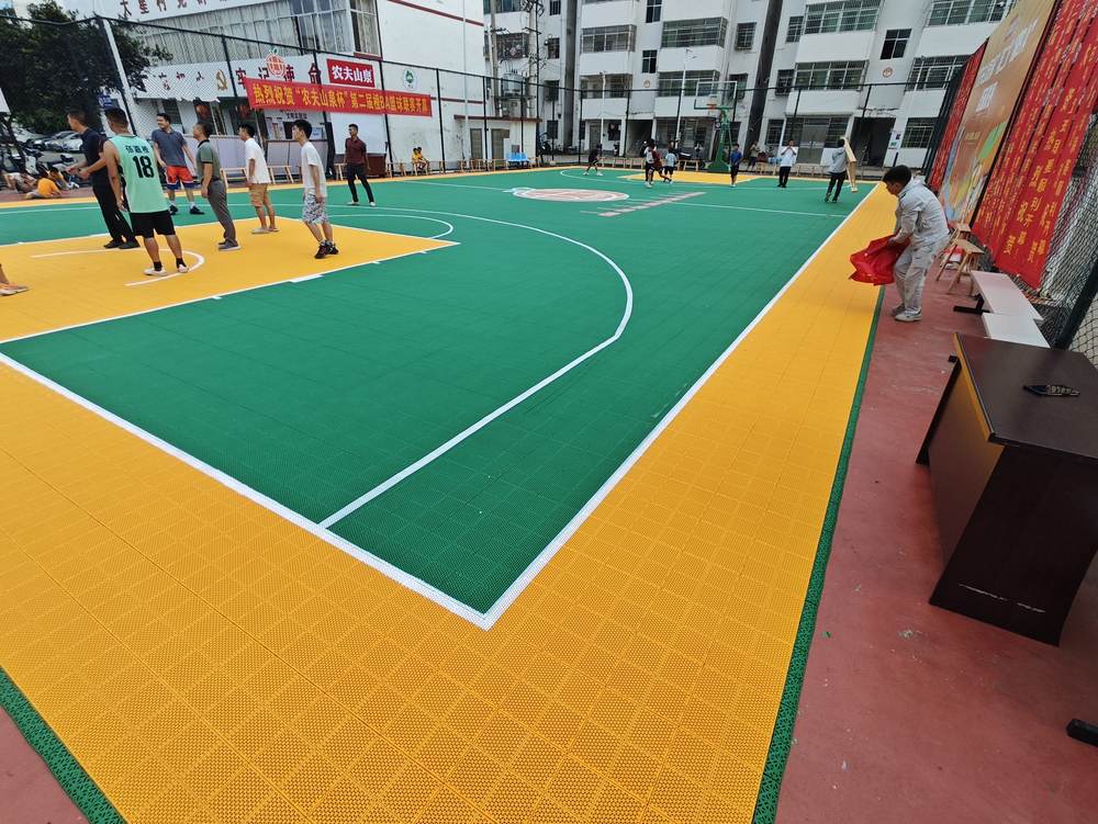 信丰县篮球场参考